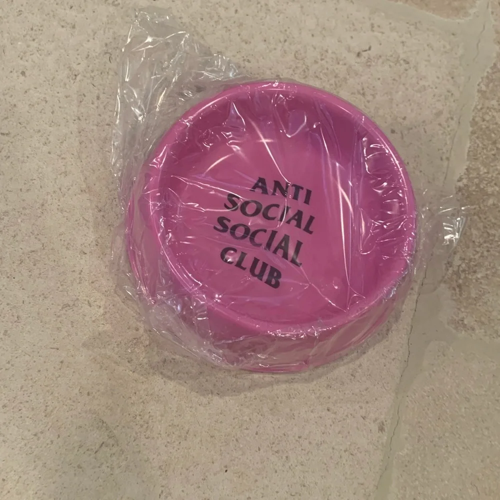 - 🔥2X HOST PICK🔥 NWT Anti Social Social Club Dog Bowl
